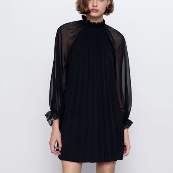 open lace back dress Zara Cactus Print 3/4 Sleeve Crew Neck Plisse Pleated Mini Dress Black –  Baystate Boutique & Consignment main image 1